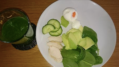 Avocado, boiled eggs, spinach and green juice